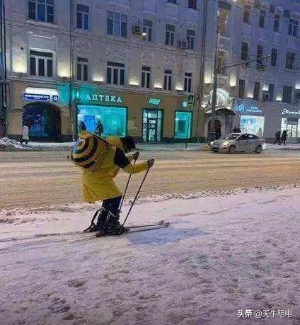 戴头盔骑摩托车规定,什么法律要求骑摩托车必须戴头盔