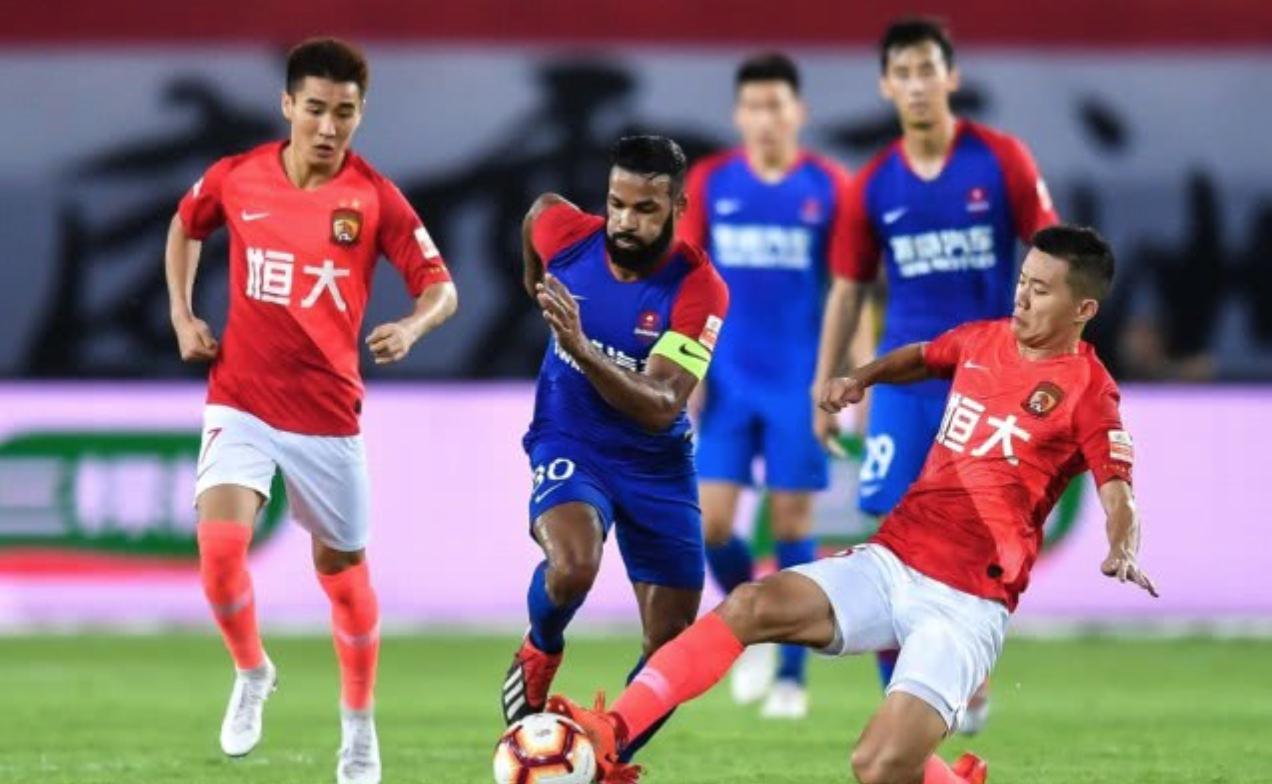 国安刮起青春风暴，本土二将凸显锋霸本色，逆袭恒大还得靠他们？