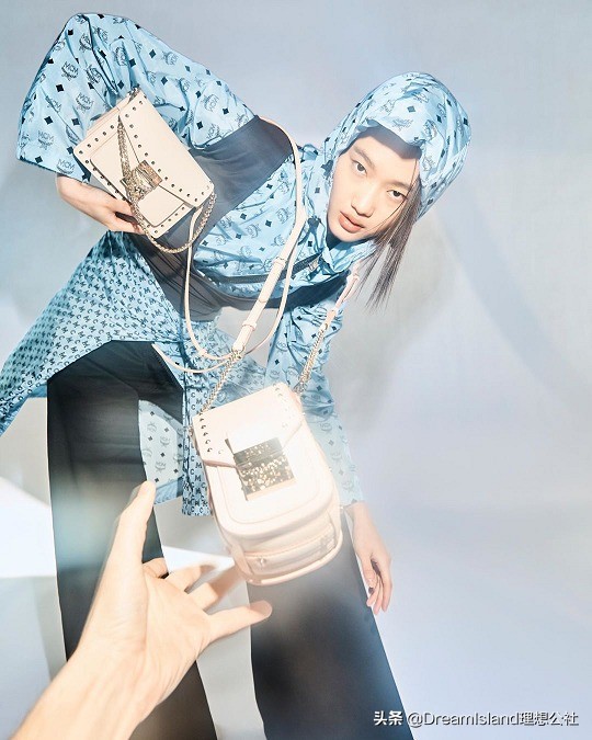 mcm中古包牛角包粉色,mcm秋冬值得入手的包