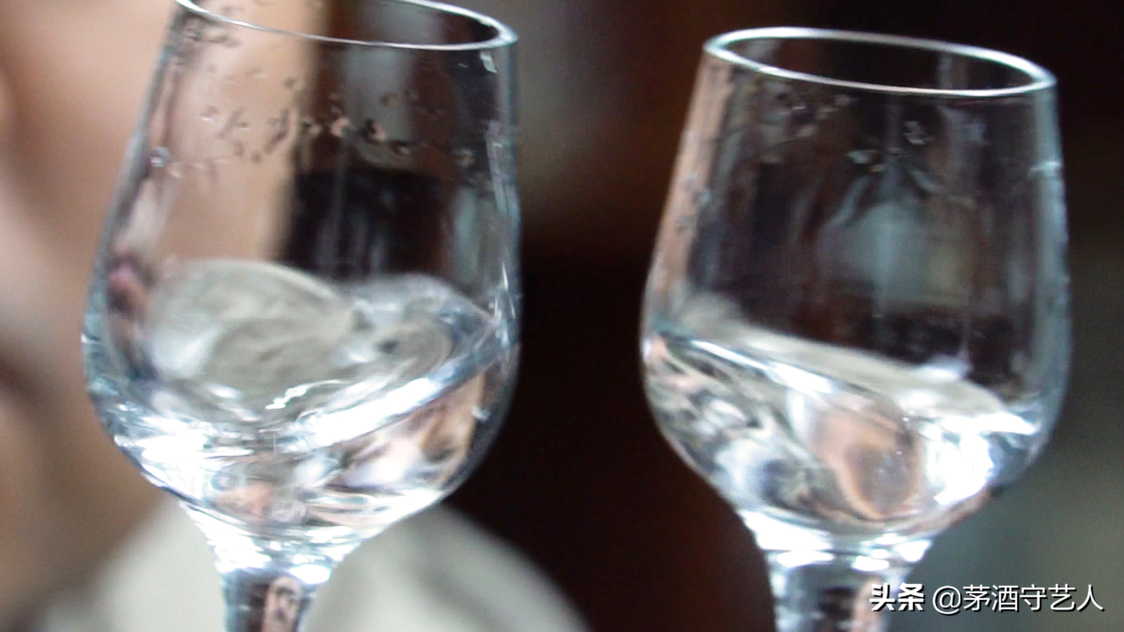 茅酒守艺人评酒鬼,茅酒守艺人品老天蓝