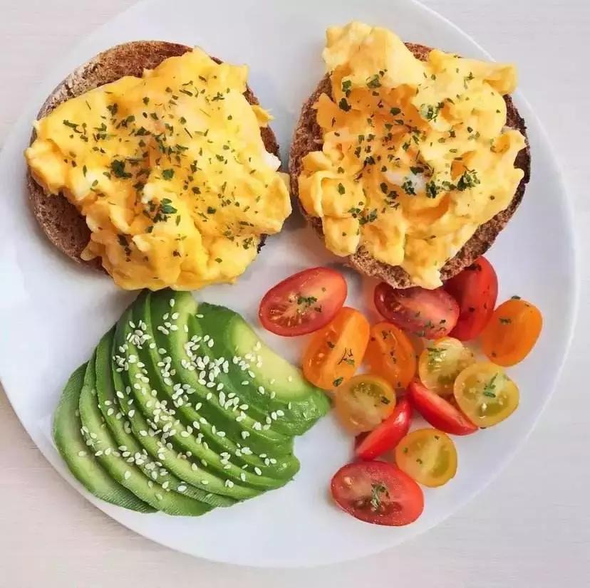 牛油果一个精心策划的骗局,牛油果一个18块