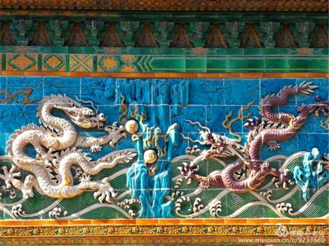 名器“琉璃”，价比玉高，为何常被古人用作建筑材料？