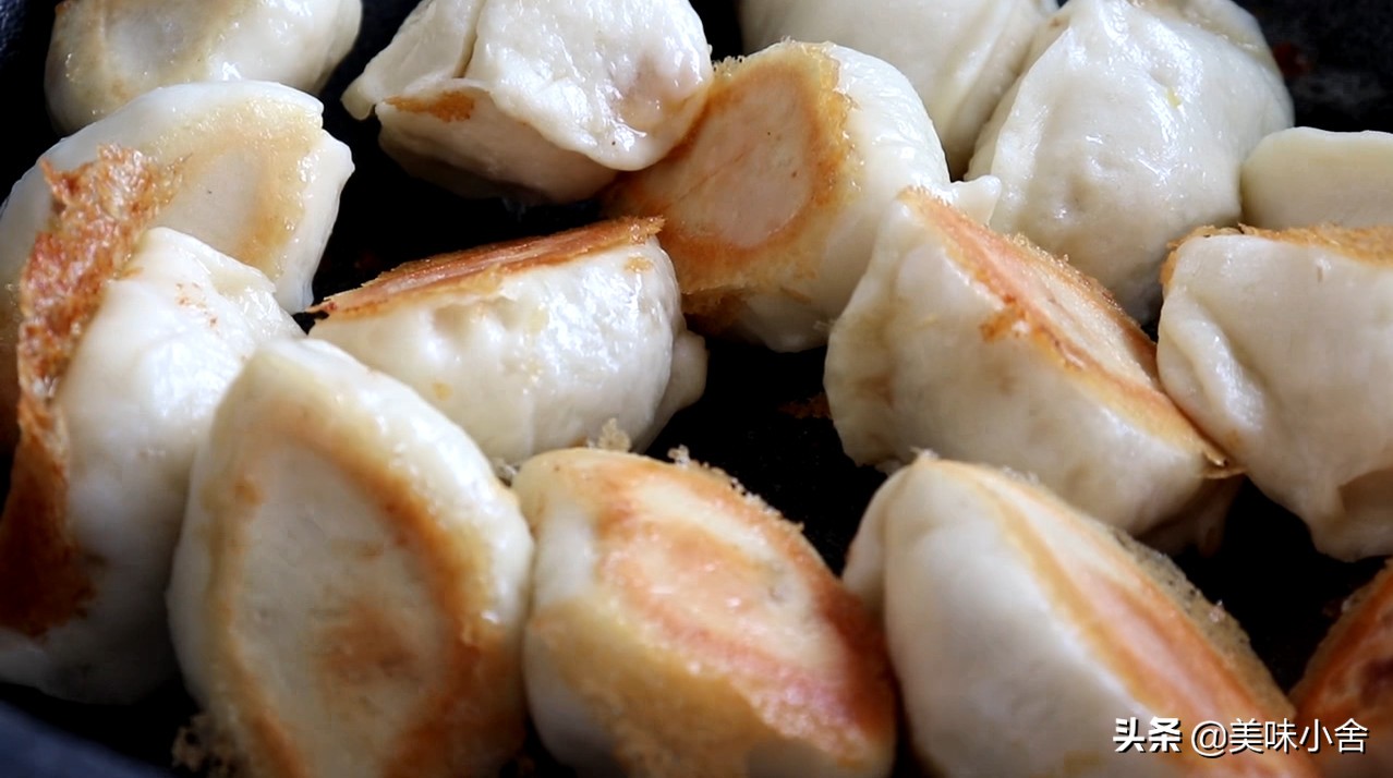 教你在家做水煎包，详细讲解从包到煎全过程，做法超简单