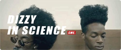 你花几千块烫别人天生的一头金发大波浪，头发究竟怎么长的