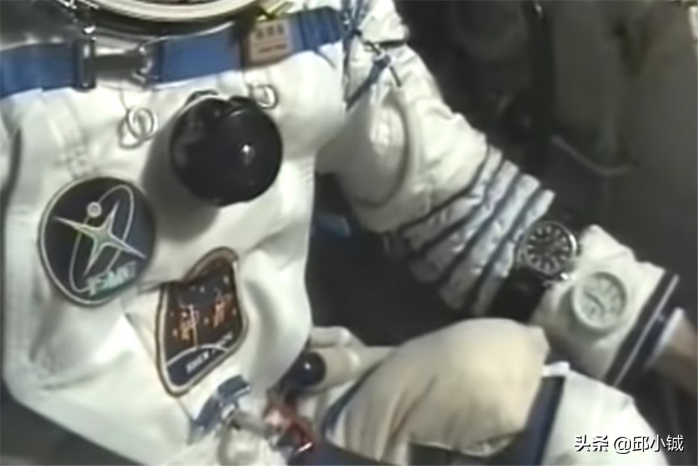 欧米茄和飞亚达手表哪个好,欧米茄飞亚达