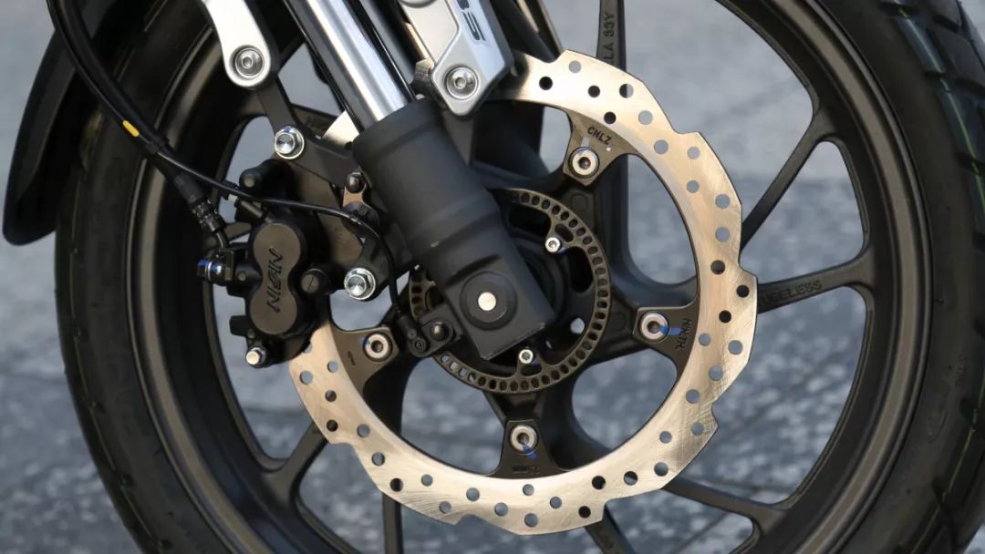 新大洲本田cbf190tr跑了8000公里,本田cb190ss与cbf190tr哪个好