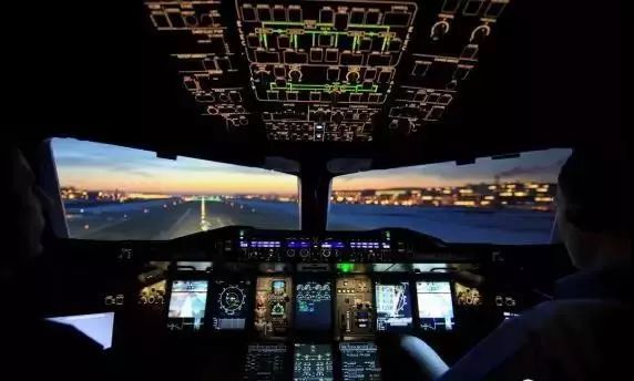 a380客机测评,猎鹰飞行俱乐部体验课