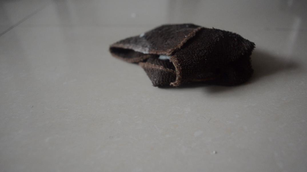 瓷砖被沙子磨出很多划痕如何补救,瓷砖有划痕怎么能100%的清除掉