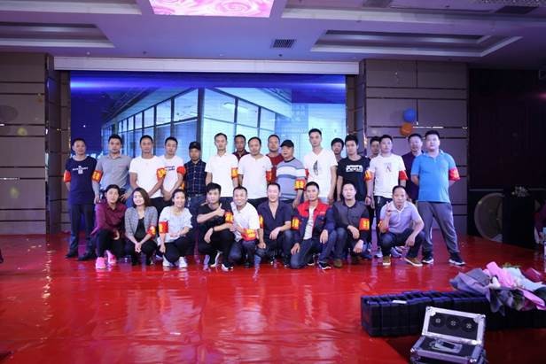 秋风送爽丹桂飘香秋雨绵绵,秋风送爽丹桂飘香秋意浓