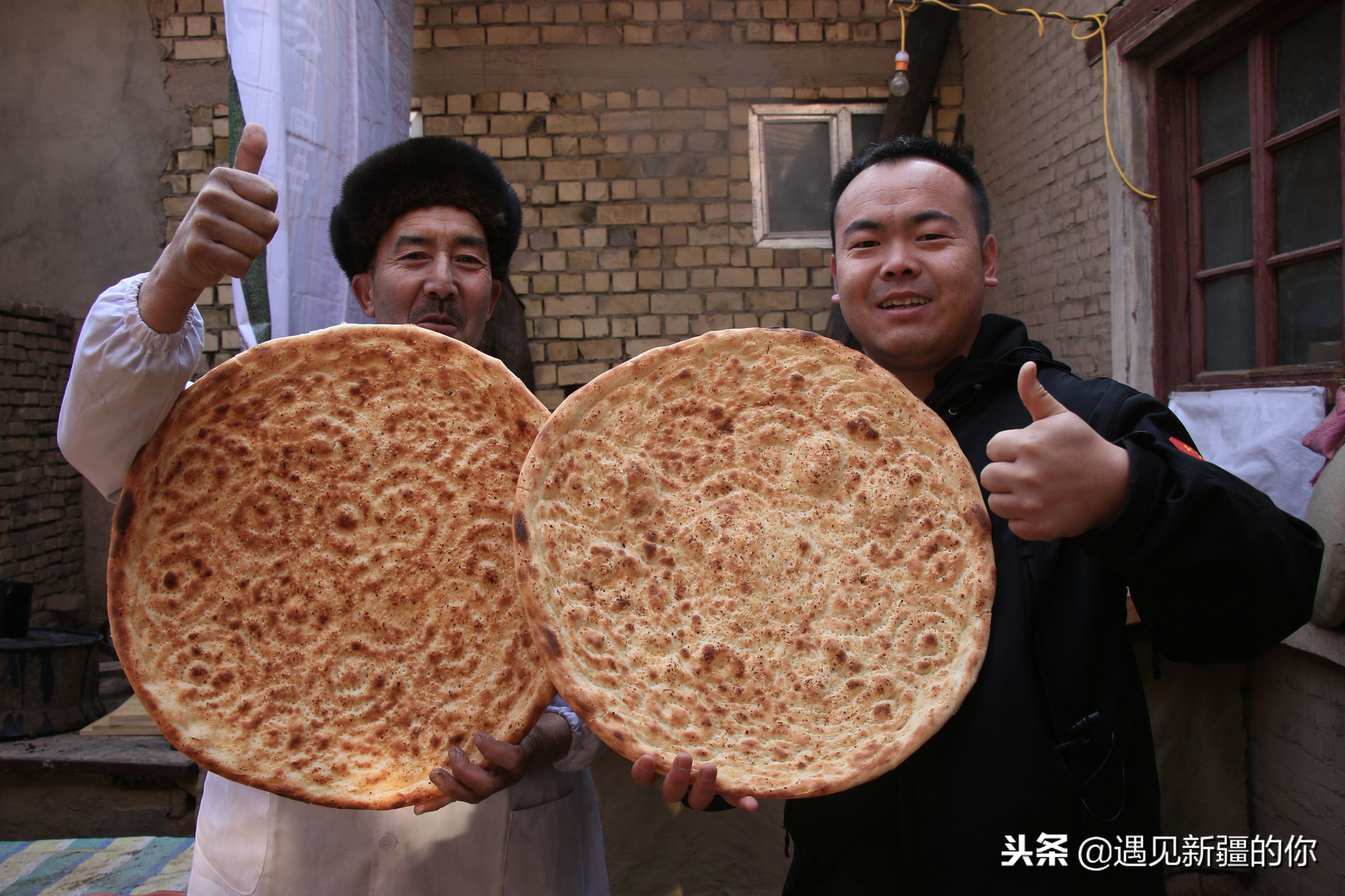 库车大馕新疆特色,库车大馕脆