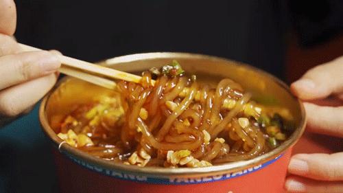 「卤林少堂主」2岁生日“虎”出新招,新品5元吃