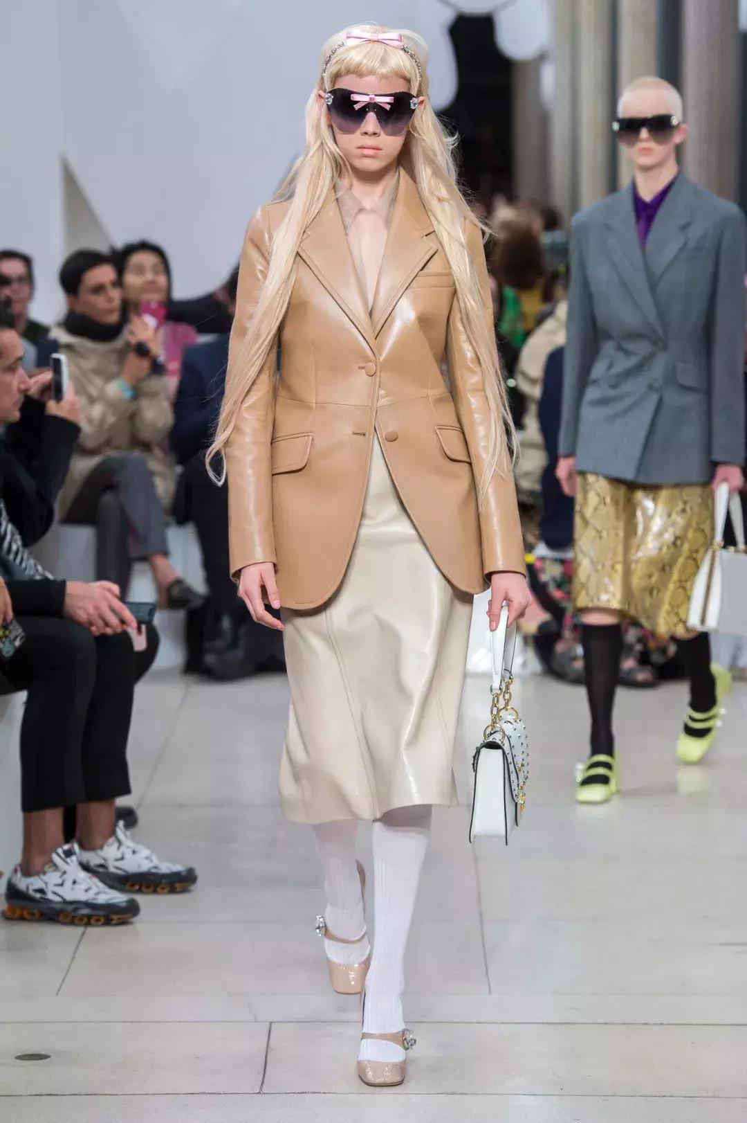 好看的貂皮毛女装,集齐七色召唤