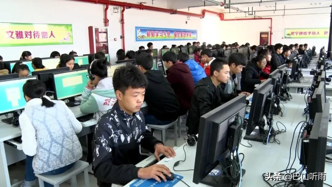 网上校园开放日,网上教学开放周宣传片