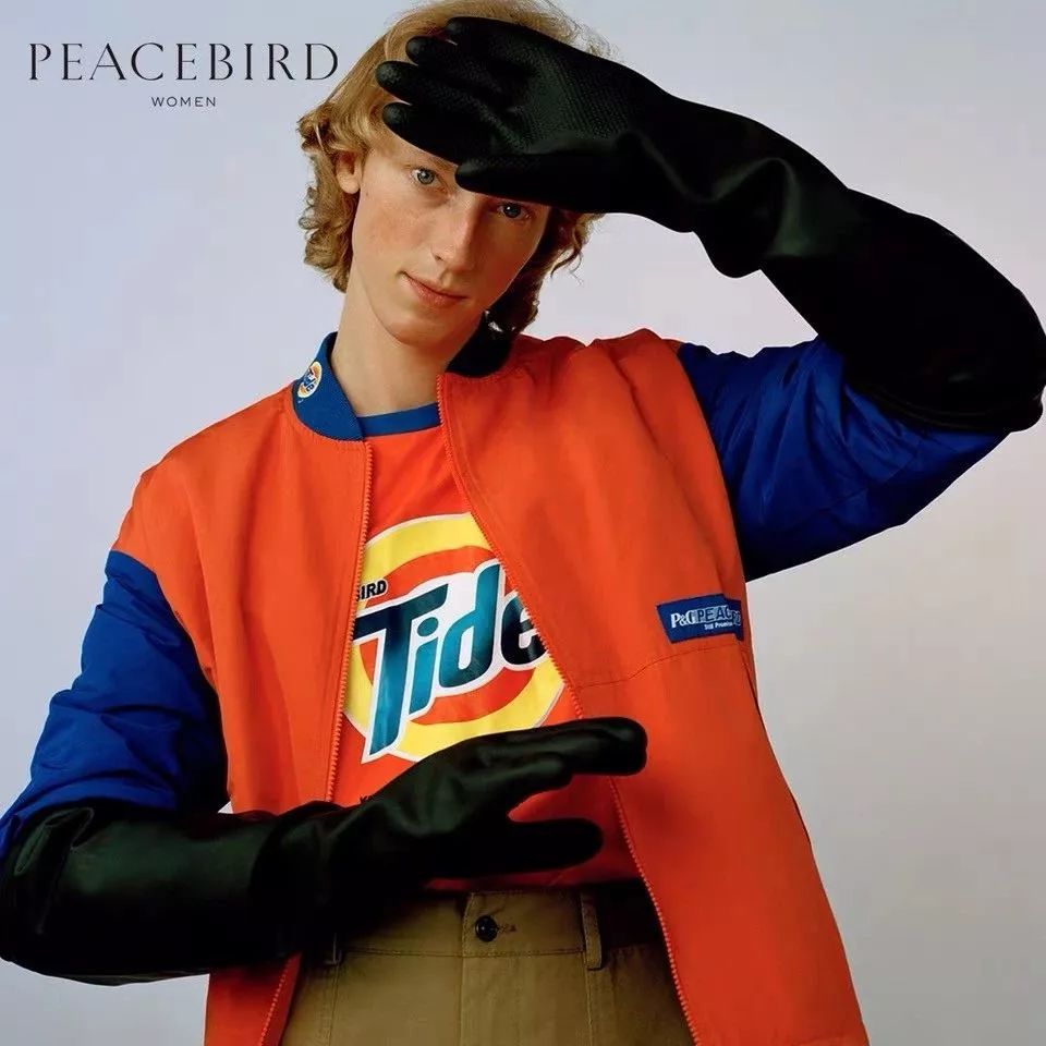 moschinohm合作款,hm和星际联名