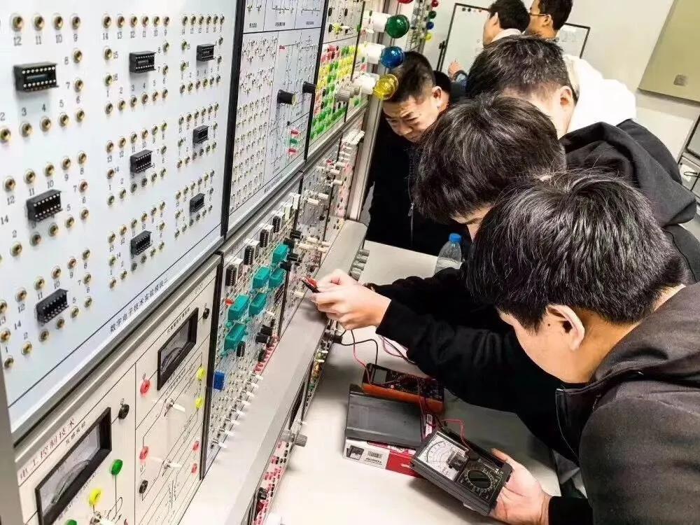 实训设备齐全,实训设备口碑好