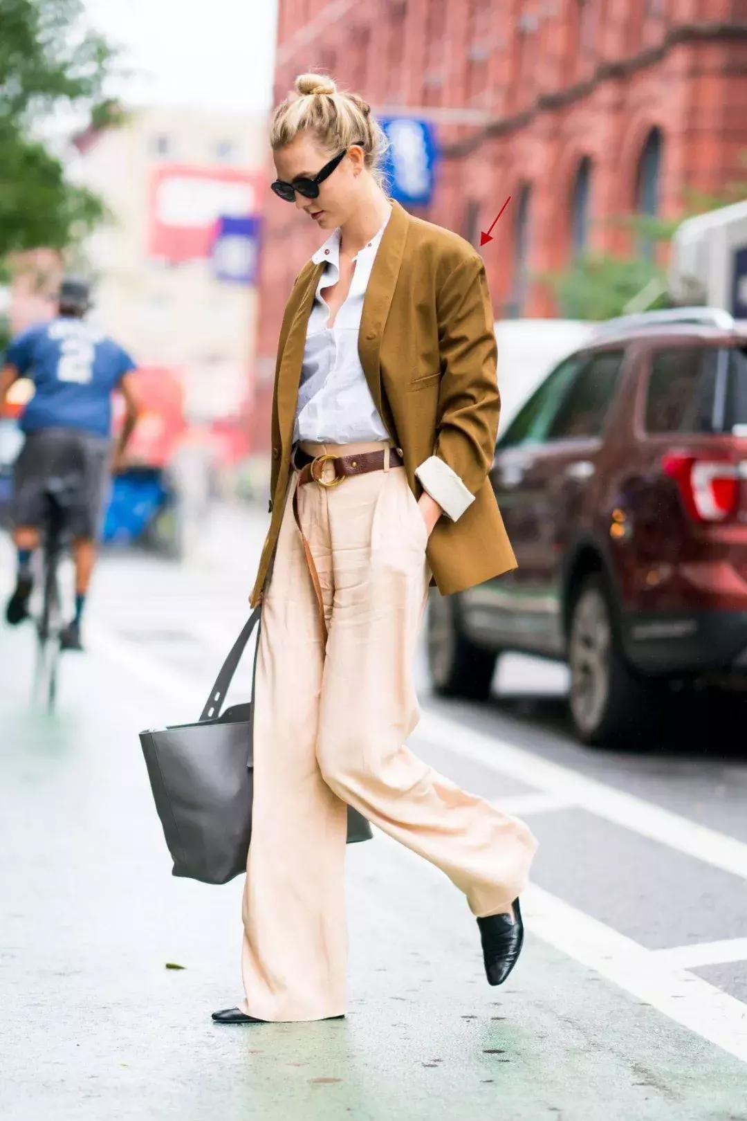 今年夏天这么穿立刻显瘦20斤,130斤穿什么样的外套显瘦