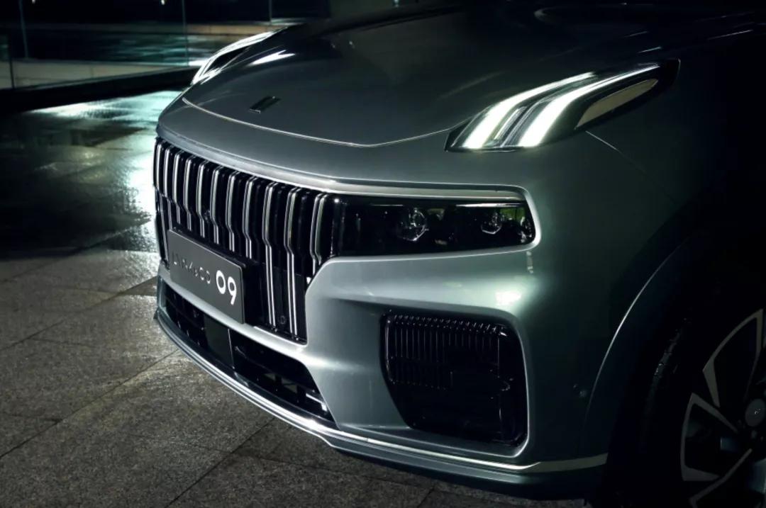 领克09对比汉兰达第三排空间,领克09卖不动怎么不降价