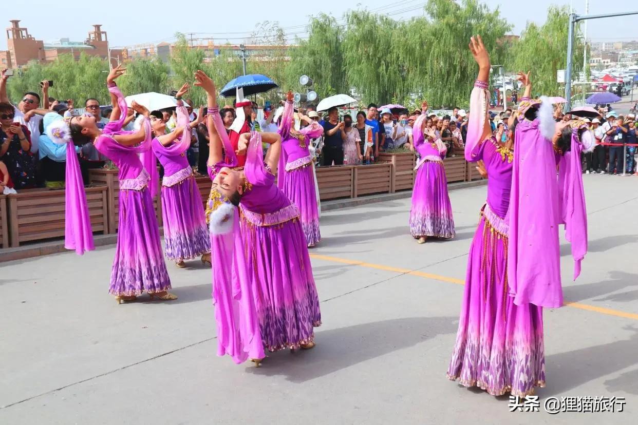 喀什噶尔古城开城仪式,喀什噶尔古城和喀什古城