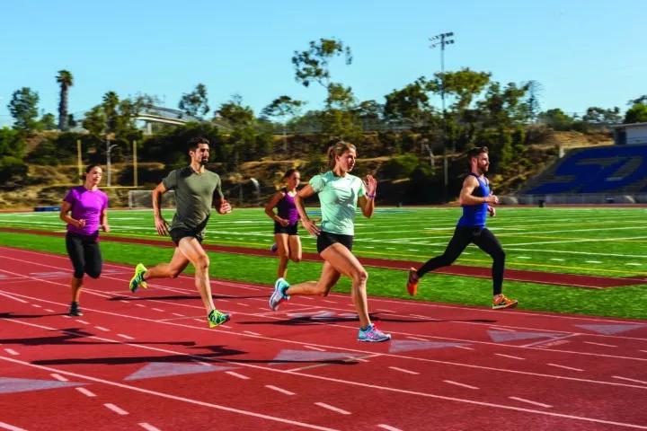 10公里怎么跑进40分真实视频,10公里怎样才能跑进45分钟内