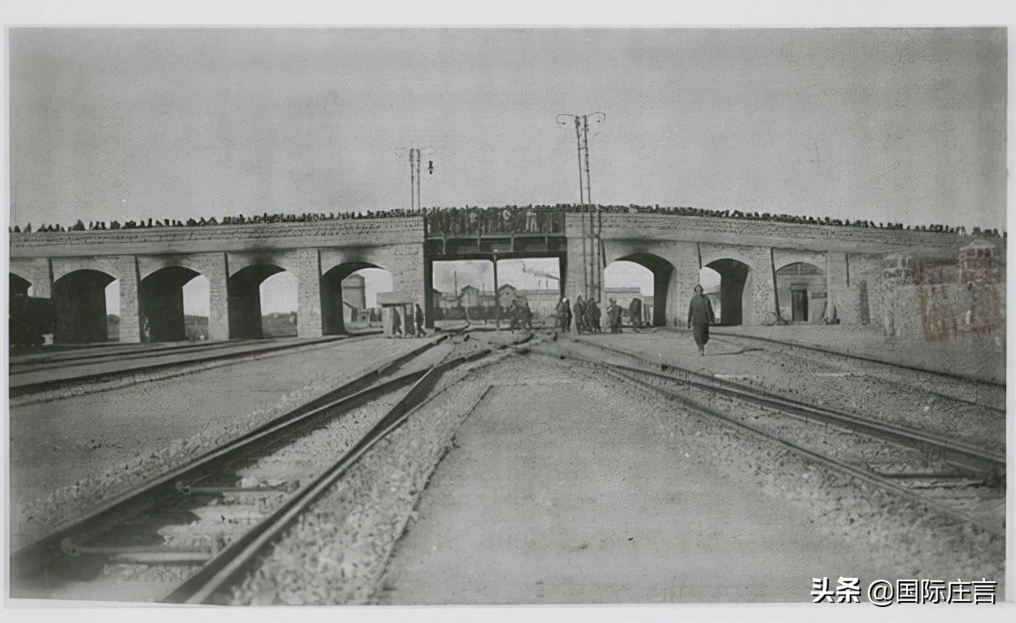 石家庄火车是什么样子的,火车怎么创造的