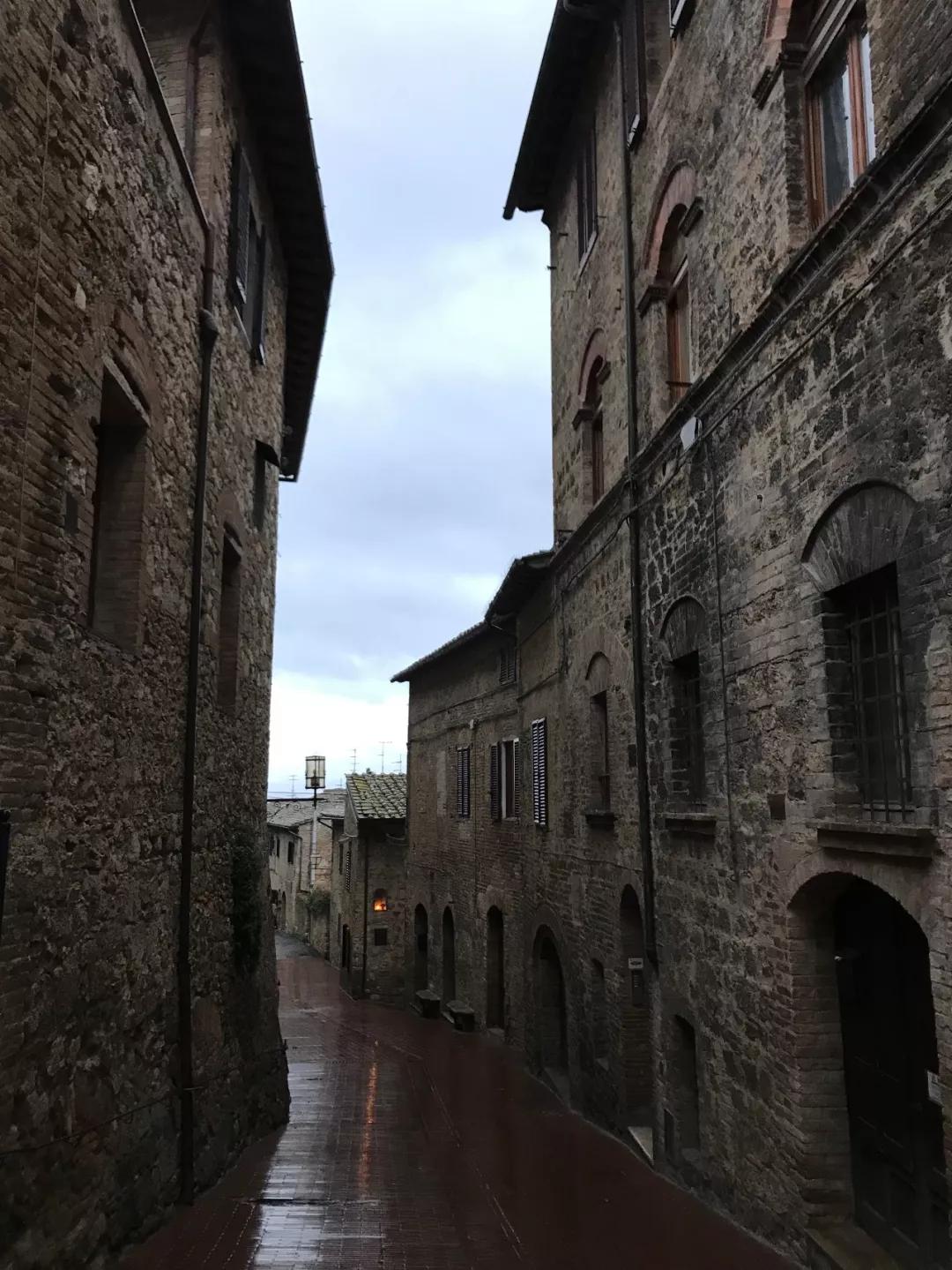 「慢达世界」第135期:圣吉米那诺|匹诺曹与美塔之城