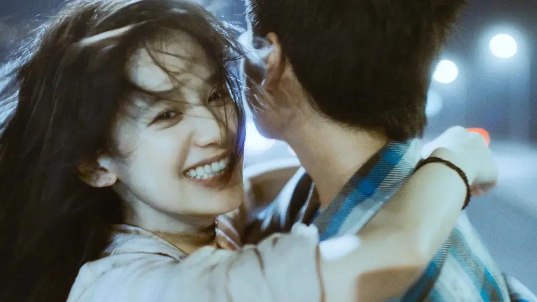 贵圈初恋脸大饼这么好恰?通稿乱飞,盘盘周冬雨背后的“学人精”