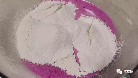 过年做的福袋卷蛋糕被亲戚夸惨了送给正月的寿星寓意好又漂亮~