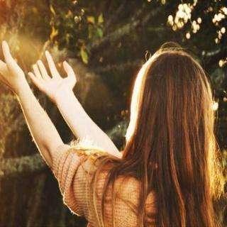 林黛玉郁郁寡欢的照片,林黛玉常常哭泣