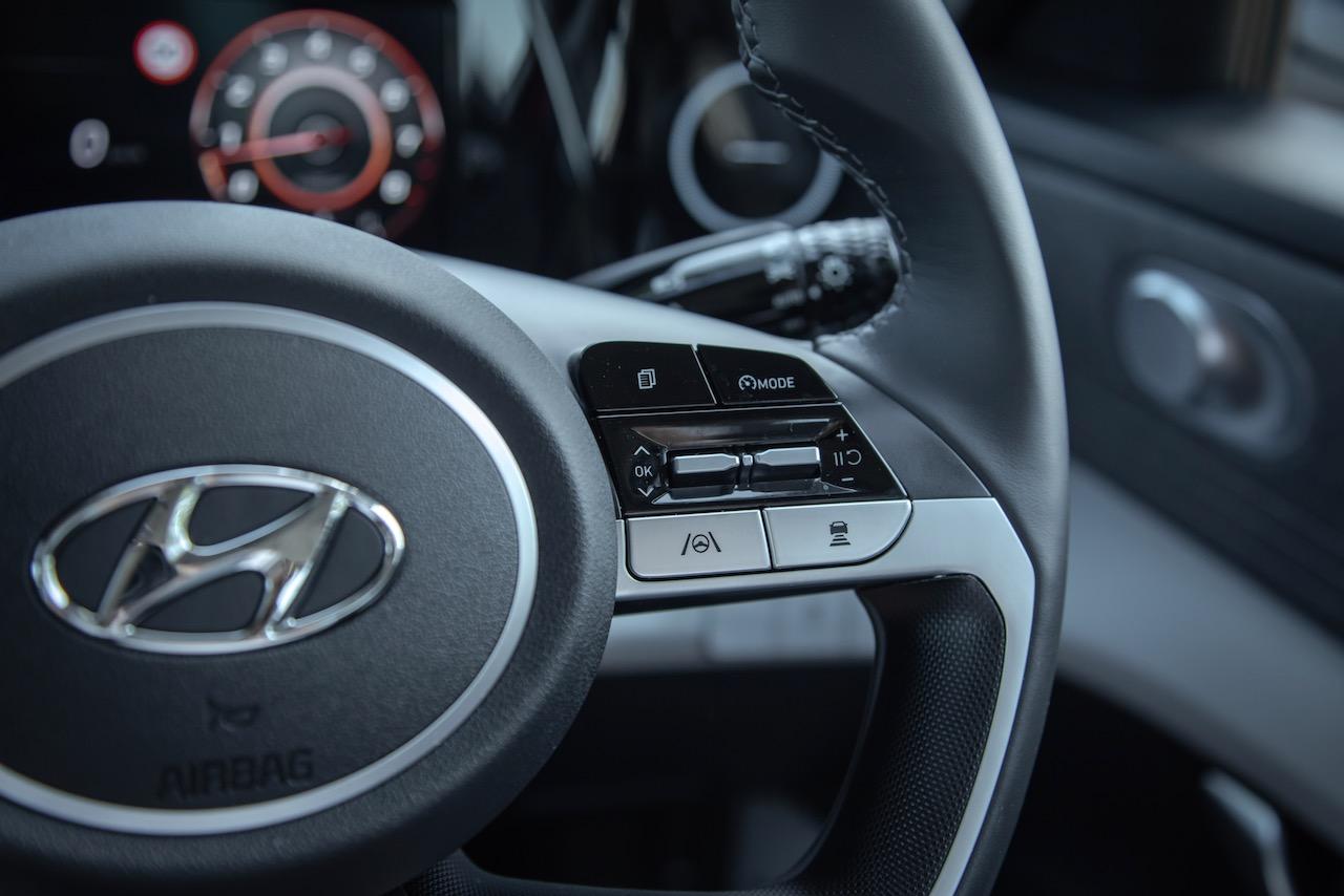 第一视角试驾伊兰特1.5,新款伊兰特10万公里测评