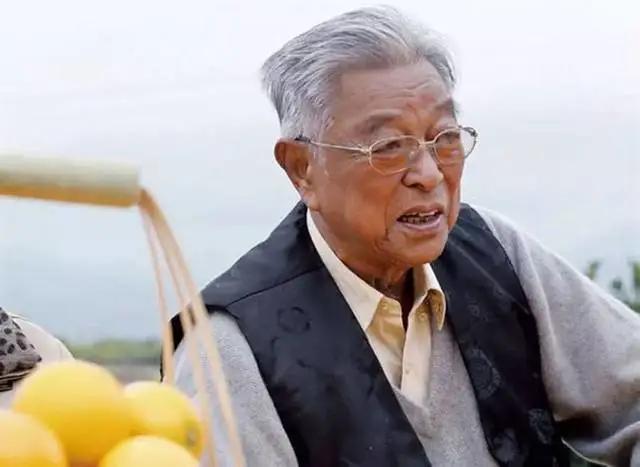 牟其中年轻时的视频,牟其中80年代身价