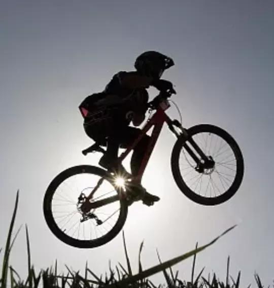 深圳人均体育消费3175.35元，最热衷登山/徒步