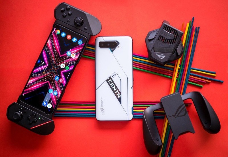 目前玩吃鸡最强的游戏手机,推荐三款吃鸡游戏手机配置