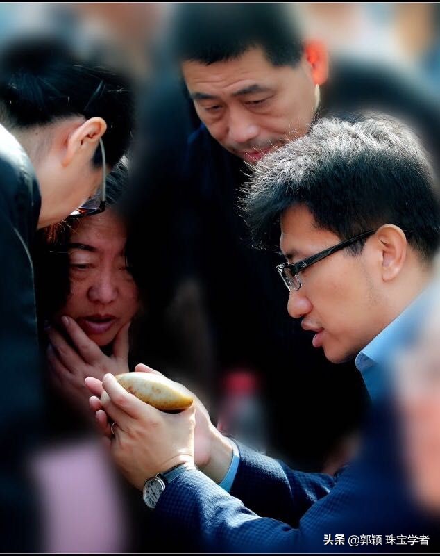 买珠宝的十大骗局,为什么买完珠宝感觉自己被骗了