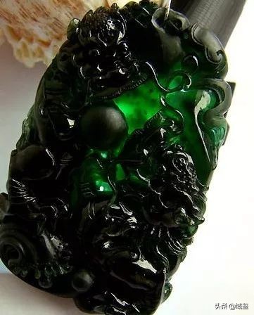 玉的颜色等级和寓意,玉什么颜色最贵