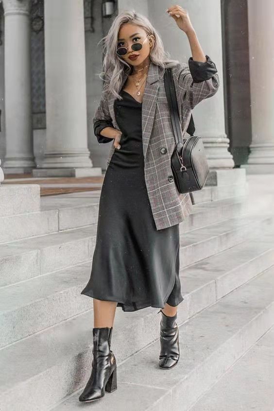 修身长款连衣裙怎么搭配西装外套,连衣裙与西装外套高级感搭配