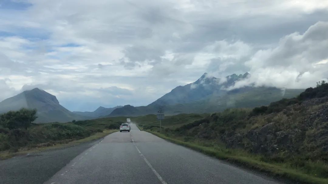 在英国开车自驾游,英国自驾游20000够吗