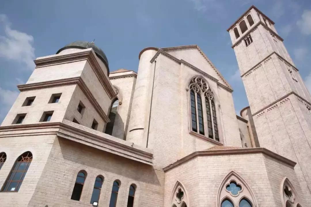 长沙华谊兄弟电影小镇圣诞树点灯,长沙华谊兄弟电影小镇拍照要钱吗