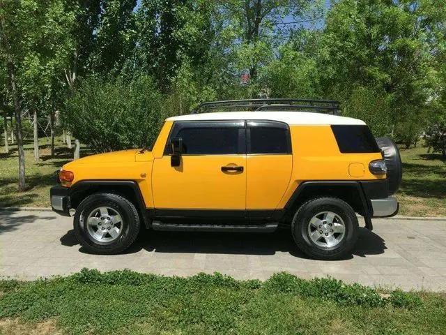 疯狂的陆巡,丰田陆巡霸道酷路泽