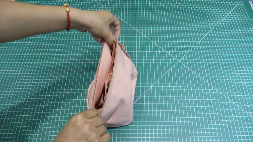 花间公主兔耳水桶包,mcm兔耳水桶包