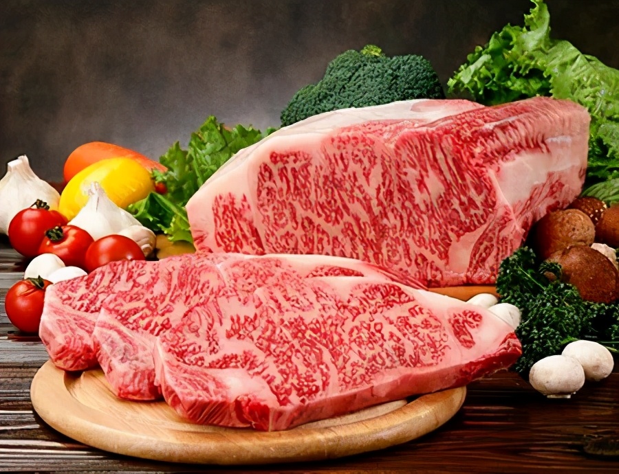 肉牛和奶牛饲料的区别,肉牛与奶牛哪种肉好吃