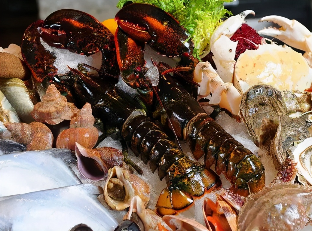 如何缓解甲亢导致的突眼,缓解甲亢眼突的中成药