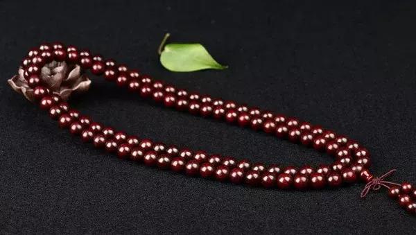 假宝石对人体有害吗图片,市面上常见的假宝石