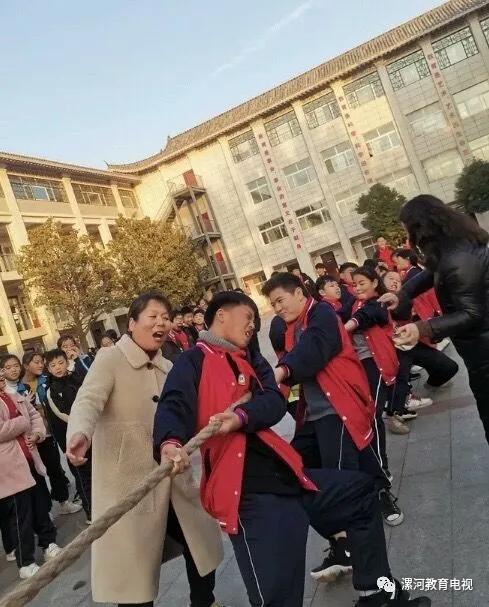 鲲鹏展翅自兹始，鹰击长空助梦飞——奋进中的漯河二中