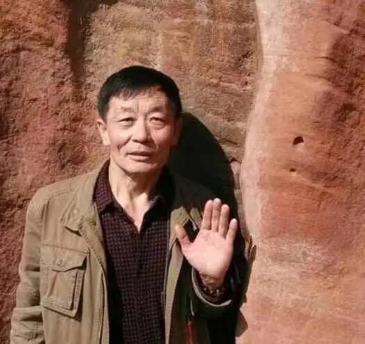 涂上黄色的“润唇膏”，TA就是野鸭中最靓的仔