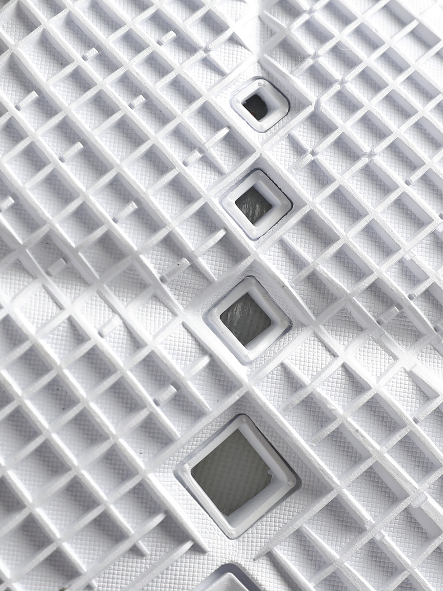 快传体育拆解lebron7,lebron18新鞋