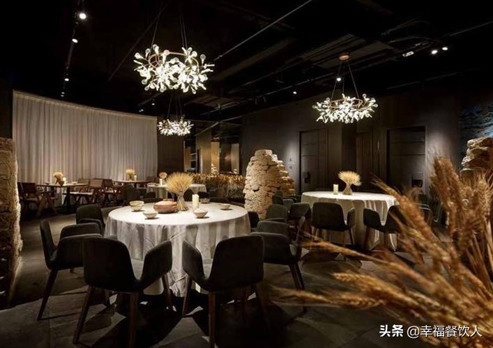 大众点评品类榜首！这家“土到极致”的湘菜馆是如何做到的？