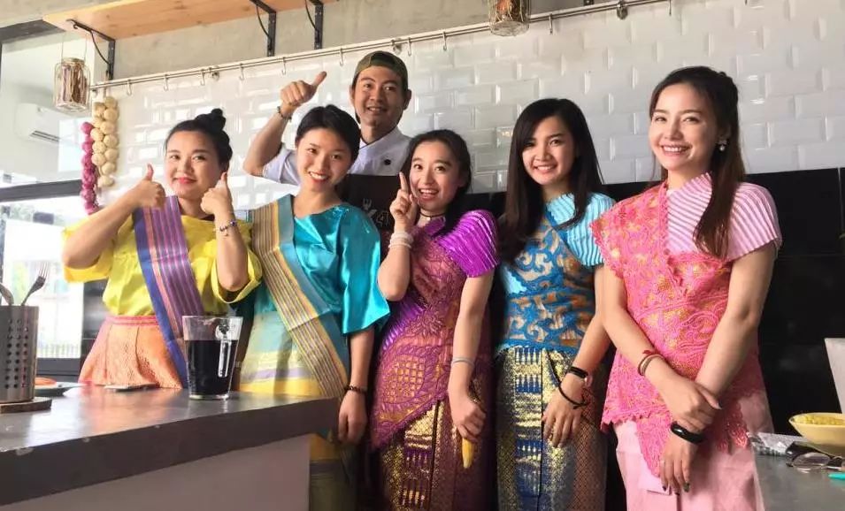 现在在泰国旅游穿什么衣服,泰国穿什么颜色衣服好看