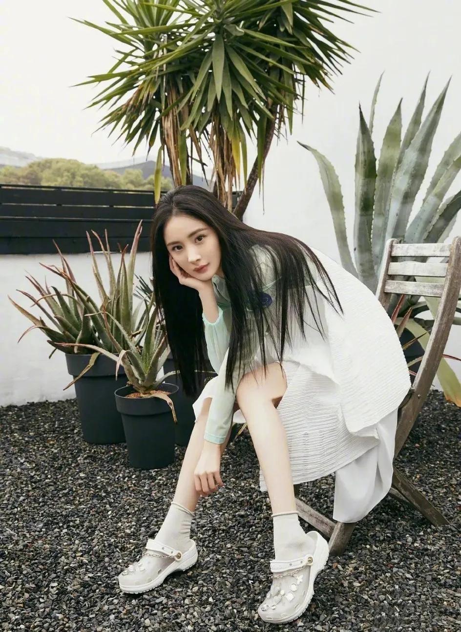 什么凉鞋好穿又百搭,今年最流行凉鞋时尚百搭