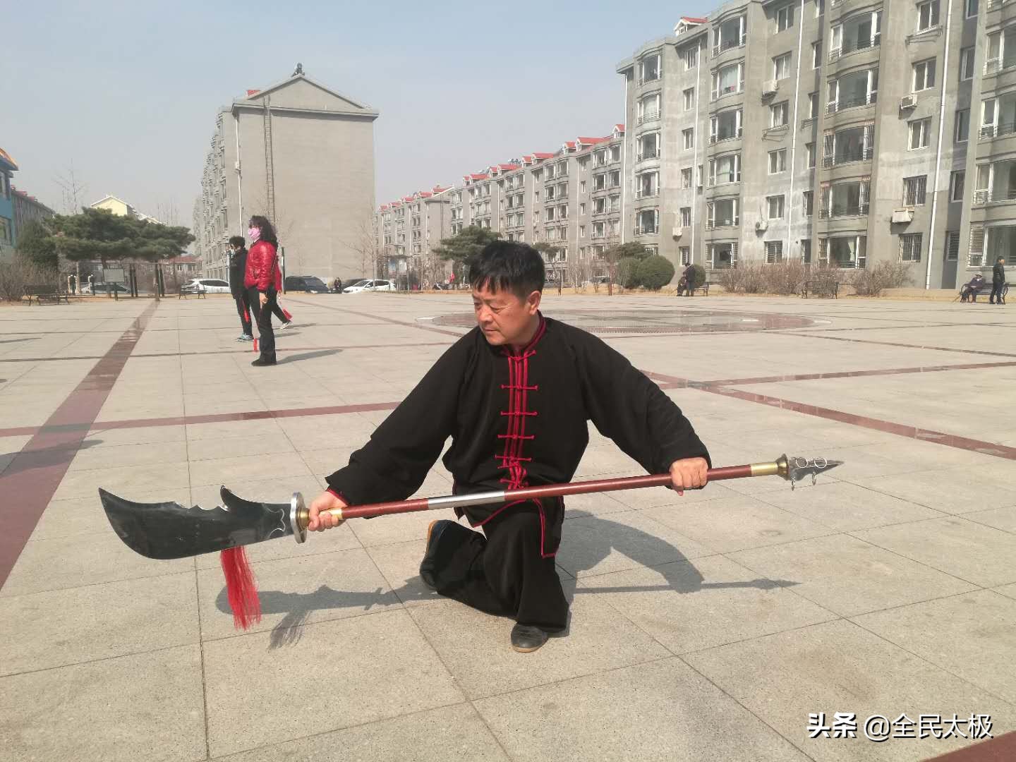 人物故事坚持就是胜利,人物故事身残志坚励志正能量感动