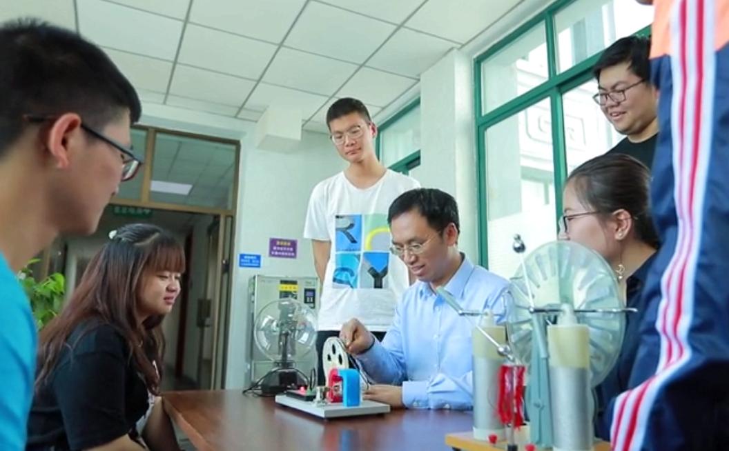 漫画物理课堂,漫画物理这套书值得看吗